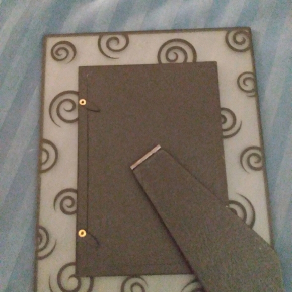 Glass Etched Picture Frame - Picture 2 of 5